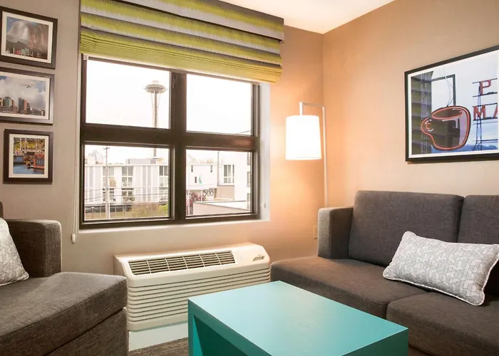 Hampton Inn & Suites Seattle-Downtown